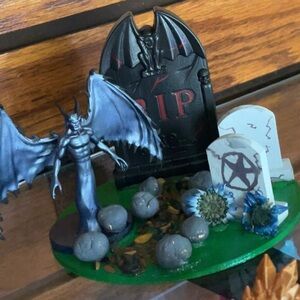 Handpainted 3D Resin and Clay Art Sculpture